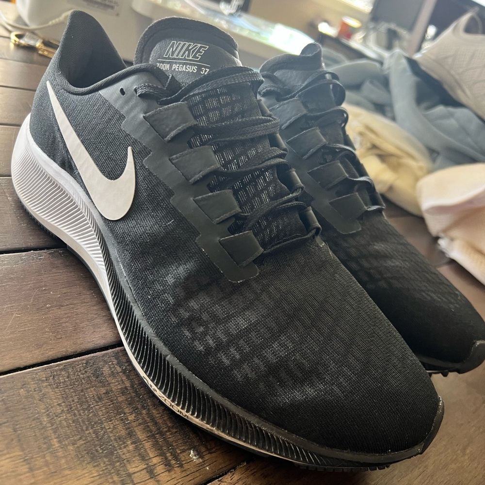 Nike Zoom Pegasus 37 Running Shoe